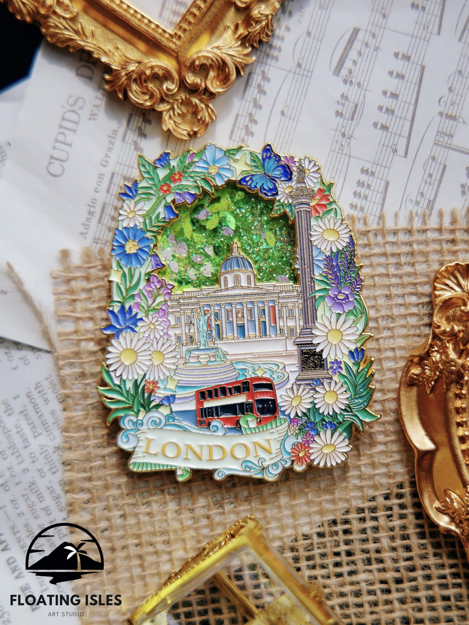 London Summer – Trafalgar Square Fountain Flowing Sand Magnet