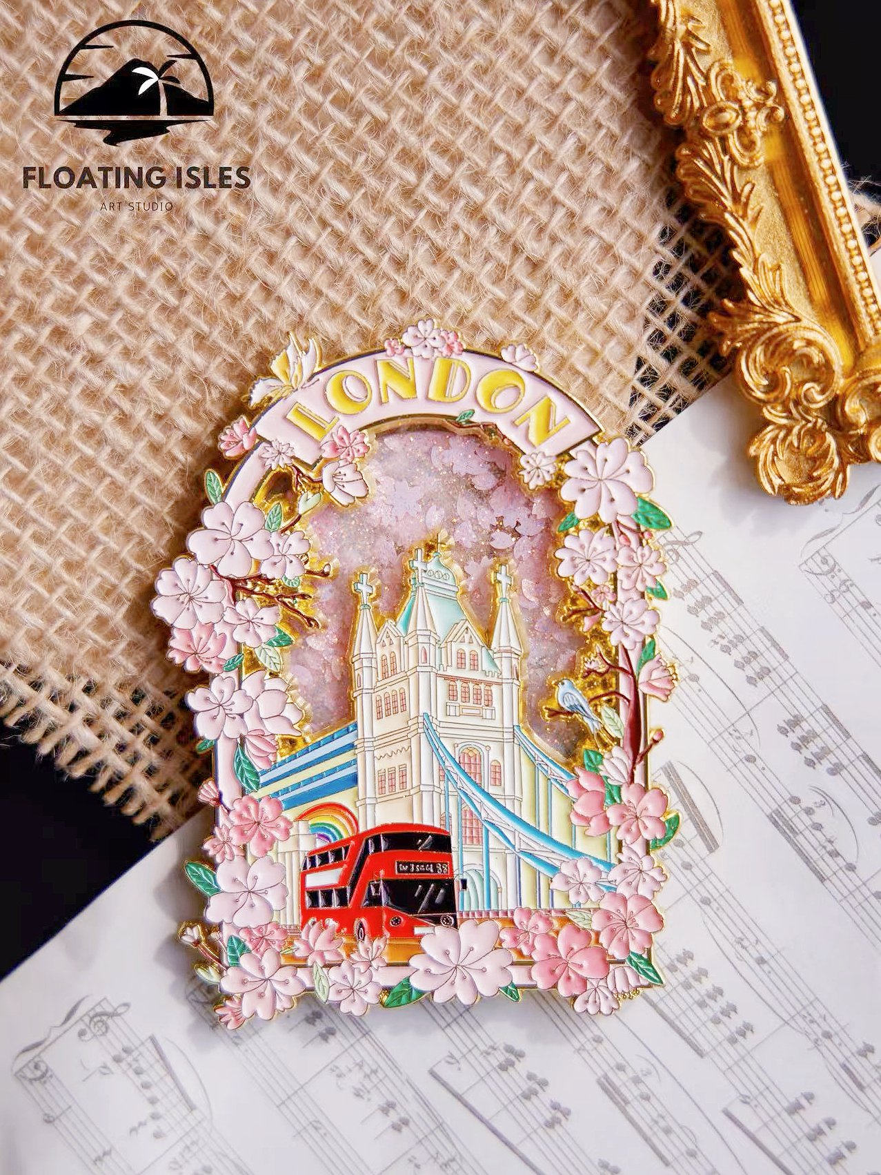 London Spring – Tower Bridge Sakura Flowing Sand Magnet